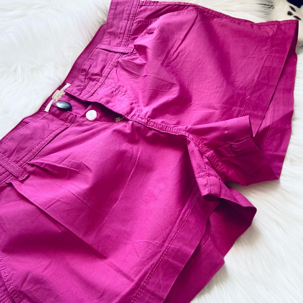 Forever 21 cotton fuchsia shorts size 28